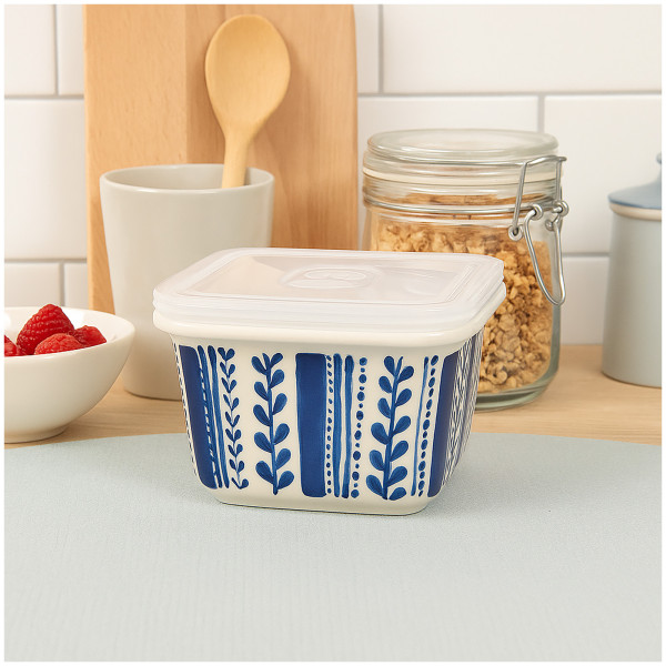 Viereckige Schüssel, Landhaus